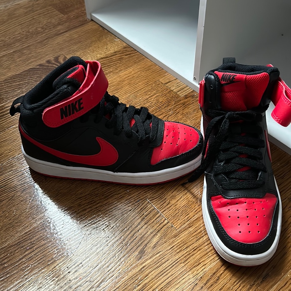 Boys Nike high top sneakers